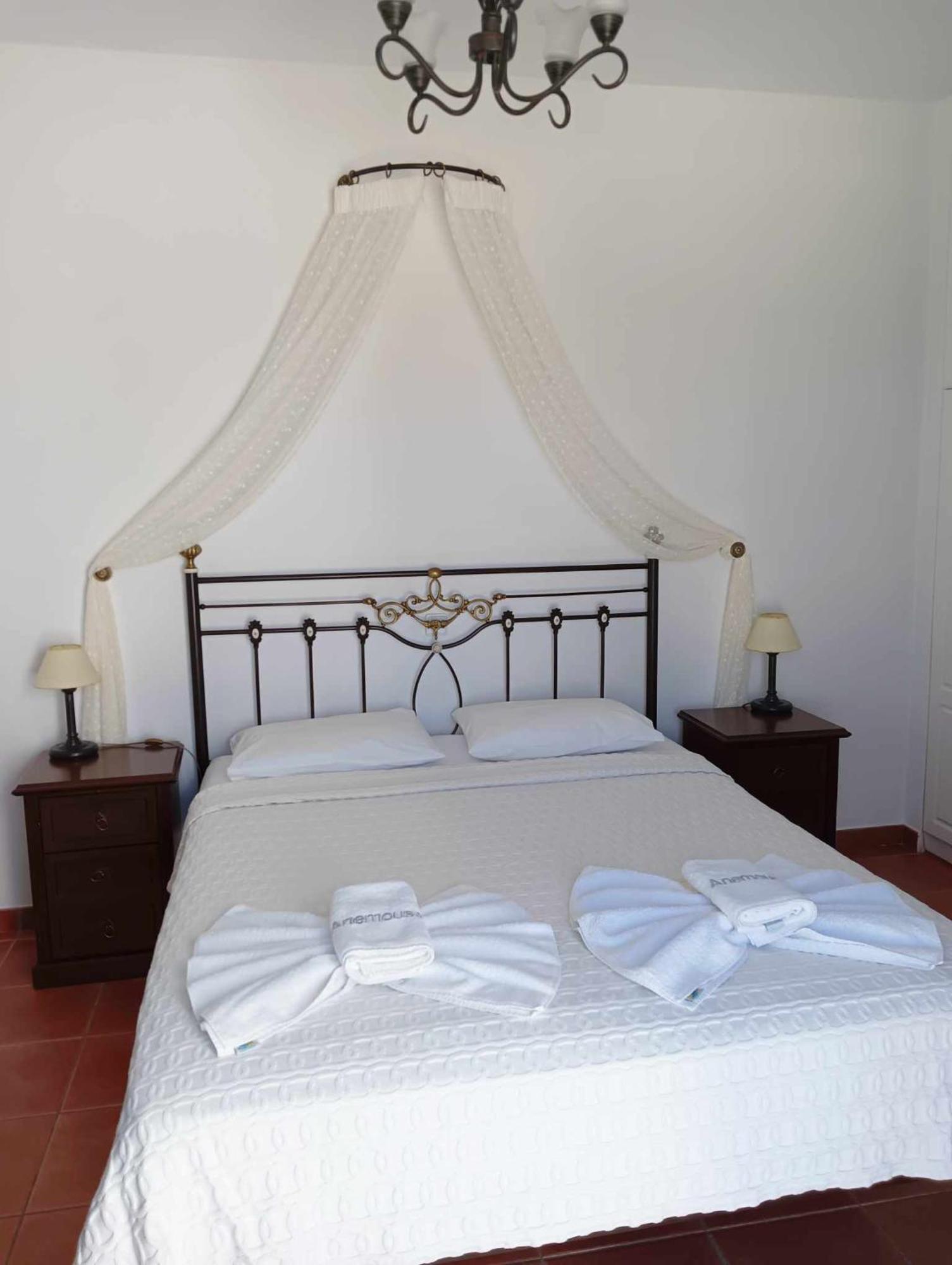 Anemousa Hotel Folégandros Extérieur photo