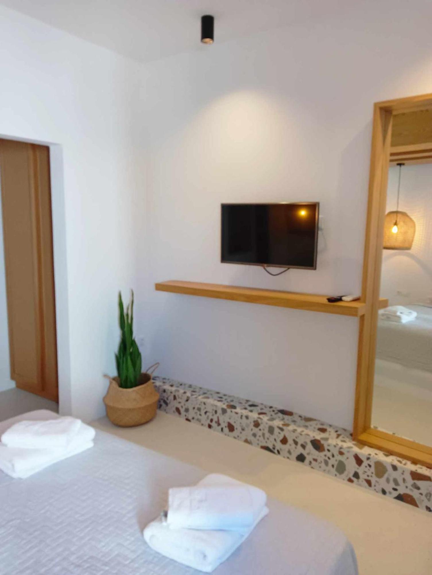 Anemousa Hotel Folégandros Extérieur photo